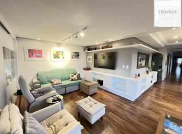 Apartamento · 311m² · 3 Quartos · 2 Vagas · Apartamento de 3 quartos, 2 suítes, 1 americana e 2 vagas no bairro Farroupilha