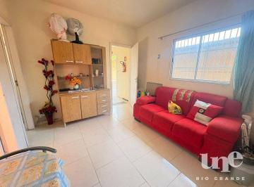 5735b02712c395c2b40f4f010dea699a91d1cace · Perfeito pra morar ou investir! Apartamento aconchegante em ótima localização, próximo à Avenida R
