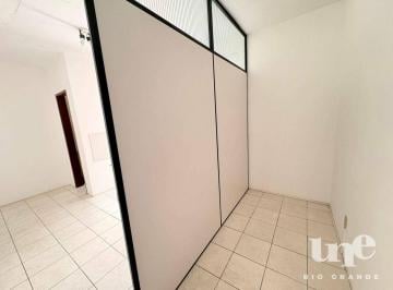 f80f93367bff2a6890997175d4773a5edfaf8c35 · Sala Comercial no Centro de Pelotas!