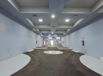 Comercial · 361m² · Volume vertical em 361m² | pé-direito duplo | Liberdade