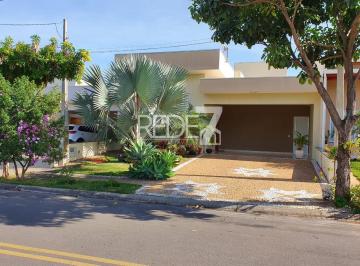 Casa · 180m² · 3 Quartos · 4 Vagas · Casa em Condomínio em Paulínia - 3 Quartos, 3 Suítes, 5 Banheiros, 4 Vagas de Garagem - Campos do Co