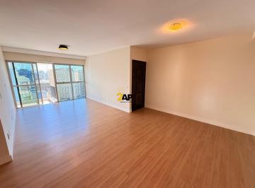 Apartamento · 250m² · 3 Quartos · 2 Vagas · Cobertura à venda em Moema, São Paulo-SP: 3 quartos, 1 suíte, 4 banheiros, 2 vagas, 250m² de área.