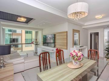 Apartamento · 120m² · 3 Quartos · 1 Vaga · Apartamento á venda no Centro em Balneário Camboriú.