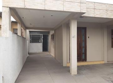 Casa · 139m² · 2 Quartos · 2 Vagas · Casa de 2 Quartos e 2 vagas de garagem no Parque Granja em Cachoeirinha.