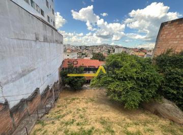 Casa · 360m² · 3 Quartos · Casa Padrão em Belo Horizonte