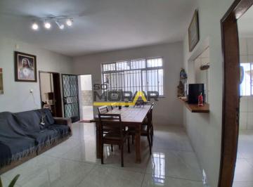 Casa · 280m² · 3 Quartos · 6 Vagas · Casa a venda com 280m2, 3 quartos (1 suite) e 6 vagas no bairro Santa Cruz