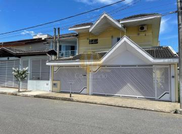 Casa · 316m² · 3 Quartos · 3 Vagas · LINDO SOBRADO COM 3 QUARTOS SUITES, 3 VAGAS DE GARAGEM NO VISTA VERDE!