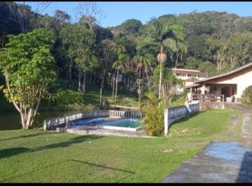 Rural de 5 quartos, Juquitiba · Linda chácara com piscina e lago