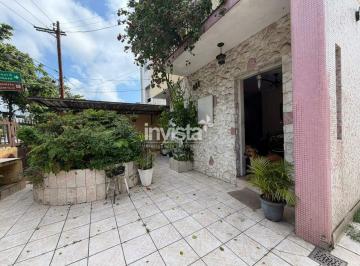 Casa · 125m² · 4 Quartos · 3 Vagas · Casa à venda no bairro Ponta da Praia