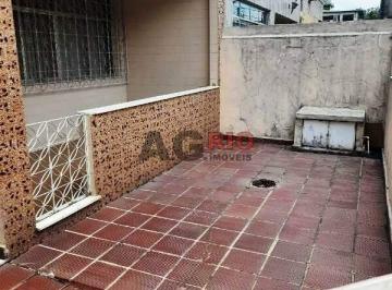 Casa · 104m² · 2 Quartos · 3 Vagas · CASA À VENDA COM 3 QUARTOS EM MARECHAL HERMES 