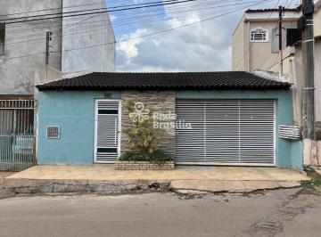 Casa · 120m² · 2 Quartos · 3 Vagas · QR 402 - Conjunto 27 - 2 Quartos - Aceita Financiamento