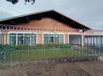 FACHADA · Casa à venda em bairro tradicional ao lado do centro de Poços de Caldas