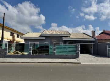 Casa · 212m² · 3 Quartos · 4 Vagas · Casa 3 quartos no Iririú com suíte, piscina e energia solar