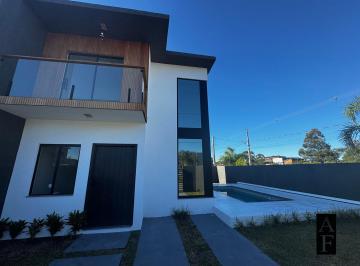 Casa · 120m² · 3 Quartos · Casa à venda no bairro Campo D'una - Garopaba/SC