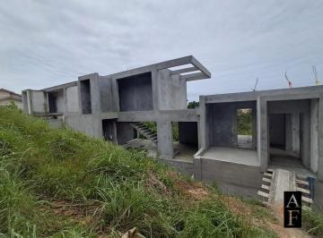 Casa · 119m² · 3 Quartos · 2 Vagas · Casa em Condomínio No Bairro Ferraz, Em Garopaba SC