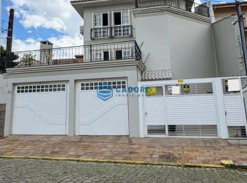 25122845_4.jpg · CASA COM QUATRO DORMITÓRIOS NO CINQUENTENÁRIO.