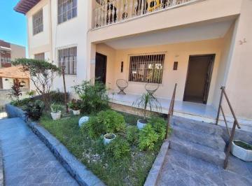 12f0f26b9cfeec3a288f2aec1e8df8fb0a0cb9bb · Casa com 3 dormitórios à venda, 220 m² por R$ 680.000,00 - Santa Rosa - Niterói/RJ