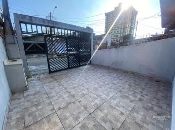 9anzdg82owm1nzu5ogeymmi1_md · Casa no bairro Ocian em Praia Grande SP.