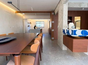 Apartamento · 215m² · 3 Quartos · 2 Vagas · Apartamento retrofitado com 3 suítes, integração t