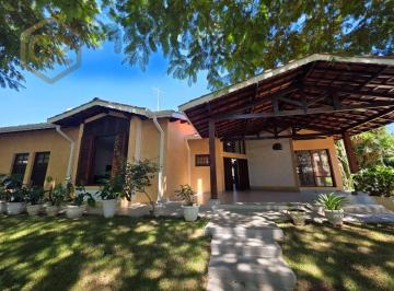 cd61067bc360dfebc7c1ba4984d1f77eb66142ed · Casa térrea no condomínio Helvétia Country em Indaiatuba-SP: 4 quartos, 3 suítes, 3 salas e mais!