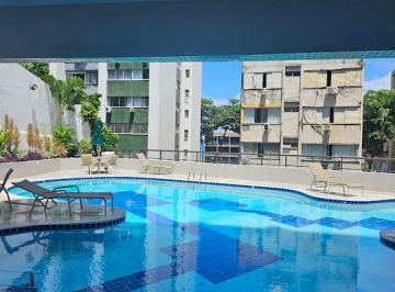 Apartamento de 1 quarto, Salvador · Apartamento 1/4 Em Ondina Com Varanda Com Vista Panorâmica !