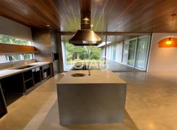 Casa · 305m² · 3 Quartos · 4 Vagas · CASA TÉRREA EM CONDOMÍNIO COM ÓTIMO JARDIM E ESPAÇO GOURMET!