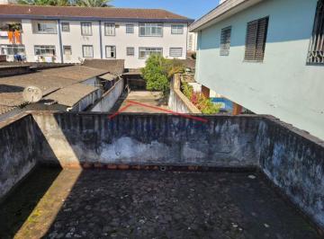 Casa · 140m² · 3 Quartos · 2 Vagas · Sobrado 3 dormitórios, Macuco, quintal, 2 vagas, 251m² totais, 140m² úteis