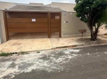 Foto 01 · Imperdível oportunidade: Casa à venda em Cedral-SP, com 3 quartos, 1 suíte, 3 salas, 2 banheiros, 2 