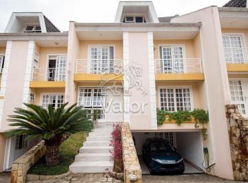 Casa · 216m² · 4 Quartos · 3 Vagas · Sobrado em Condomínio Fechado nas Mercês – 216 m²