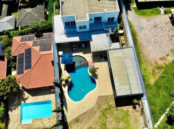 Foto 02 · Luxuosa casa em condomínio à venda em Itupeva-SP, Parque dos Resedás: 5 suítes, 4 vagas, 660m² - com