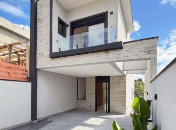 Casa · 180m² · 3 Quartos · 4 Vagas · Casa Residencial / Alphaville