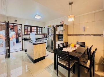 Casa · 119m² · 2 Quartos · 2 Vagas · Casa de vila para venda em Jardim Guapituba com 2 quartos , 119m²
