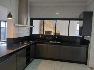 Casa · 225m² · 3 Quartos · 4 Vagas · Casa para alugar em Votorantim, Alphaville Nova Esplanada, com 3 suítes, com 225 m²