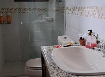 Foto 01 · Casa em Condomínio de Luxo na Serrinha do Alambari, Resende-RJ: 3 quartos, 1 suíte, área de lazer co