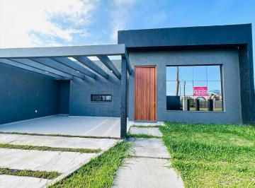 Casa · 3 Quartos · 1 Vaga ·
Casa nova na Praia de Atlântida Sul