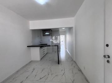 Apartamento · 40m² · 1 Quarto · Lindo quarto e sala reformado para locação no Centro