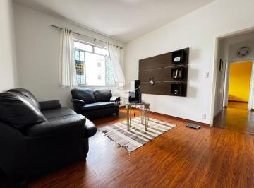 Sala · Apartamento Reformado no Centro de Juiz de Fora - MG com 2 Quartos e Suíte – Praticidade Total no Di