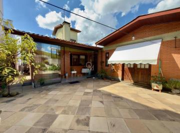 Casa · 220m² · 3 Quartos · 4 Vagas · Casa a venda com espaço gourmet