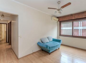 Apartamento · 62m² · 2 Quartos · Apartamento no Centro de 2 dormitórios DESOCUPADO