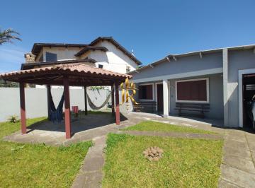 Casa · 72m² · 2 Quartos · 1 Vaga · Casa em ótima localização em região de moradores