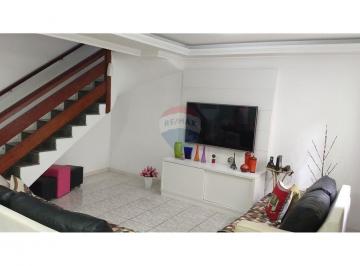 Casa · 128m² · 3 Quartos · 1 Vaga · Casa dos Sonhos no Anil, RJ: Conforto e Praticidade