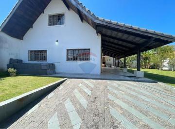 Casa · 4 Quartos · Ótima opção de casa para locação