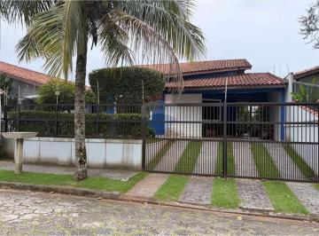 Casa · 159m² · 3 Quartos · 3 Vagas · Casa em Peruíbe à 100 mts do Mar, aconchegante e espaçosa!