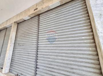 Comercial · 260m² · Loja com 260m2, com 2 pavimentos na Itamar Franco