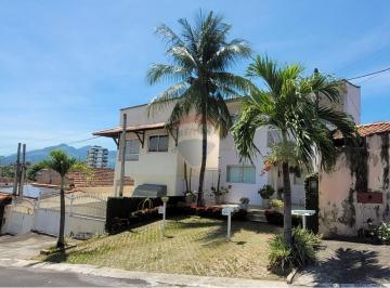 Casa · 199m² · 4 Quartos · 3 Vagas · Casa Contemporânea com 4 Quartos em Campo Grande - Ótimo Preço!