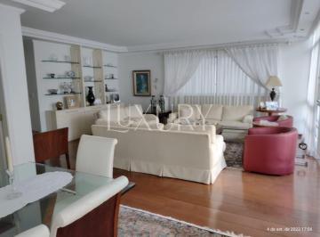 1 · Apartamento Amplo no Jardim Paulista: Conforto em 225 m²