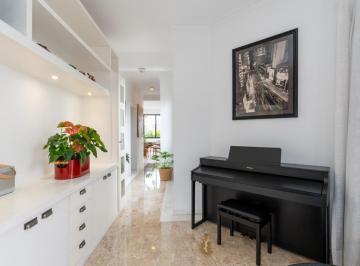 IMG_20260606_025209_000.jpeg · Elegante cobertura para venda em Real Parque com 3 quartos, sendo 3 suítes, 544m² - remaxfront#V8GY4