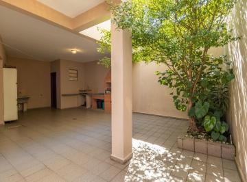 IMG_20260610_105240_000.jpeg · Versátil casa para venda em Vila Anglo Brasileira com 3 quartos, sendo 1 suíte, 228m² - remaxfront#U