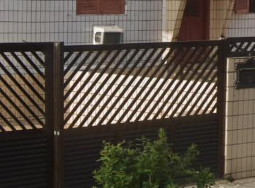 Apartamento de 1 quarto, Santos · Ap terreo reformado 01 dorm frente 01 wc 01 garagem Santos SP Bairro vila belmiro