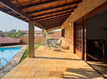Casa · 359m² · 5 Quartos · 6 Vagas · Refúgio Perfeito no Cond. Marambaia, São Paulo!
